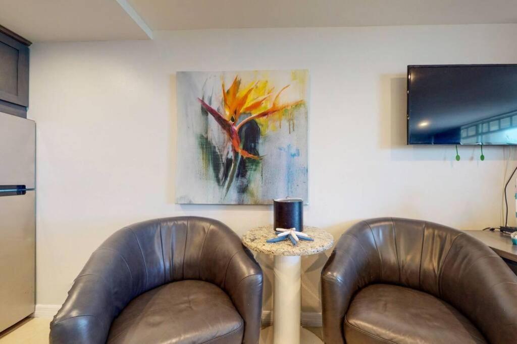 Sea Spray, Studio 114, Beach Steps Away! Pool+Wifi 러스킨 외부 사진