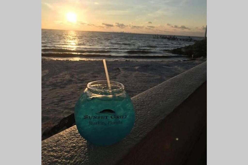Sea Spray, Studio 114, Beach Steps Away! Pool+Wifi 러스킨 외부 사진